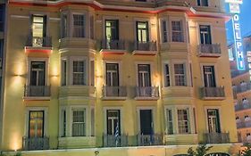 โรงแรมเดลฟี อาร์ต